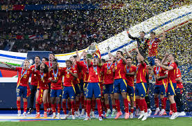 键战中顶住 键战中顶住